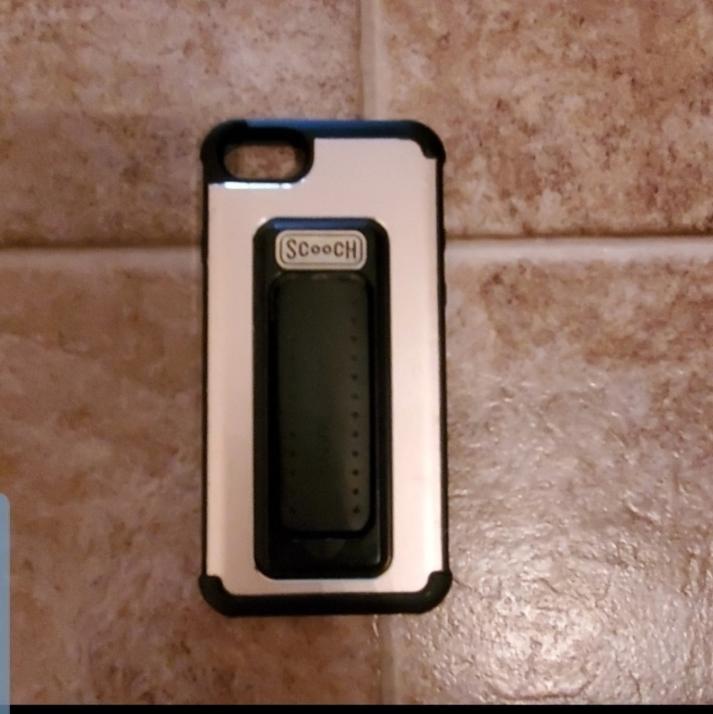 𝅺IPHONE 8 Scooch protective case
